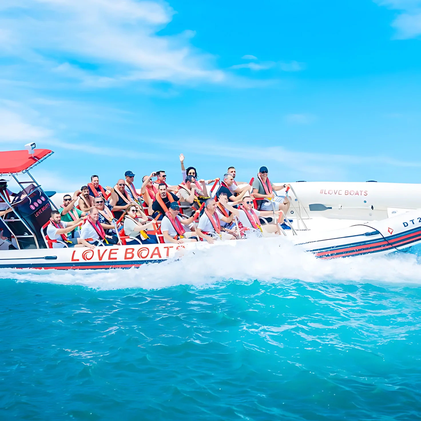Marina Love Boat Tour during a Dubai sightseeing and tourism experience